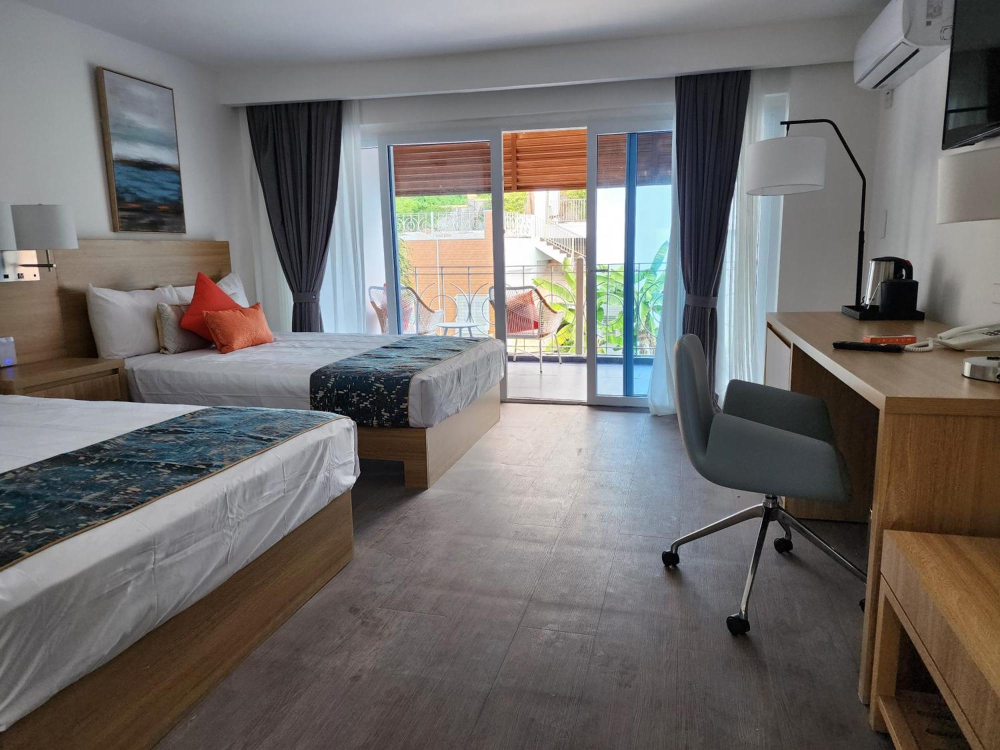 Hotel 39 Jamaica Teluk Montego Bagian luar foto