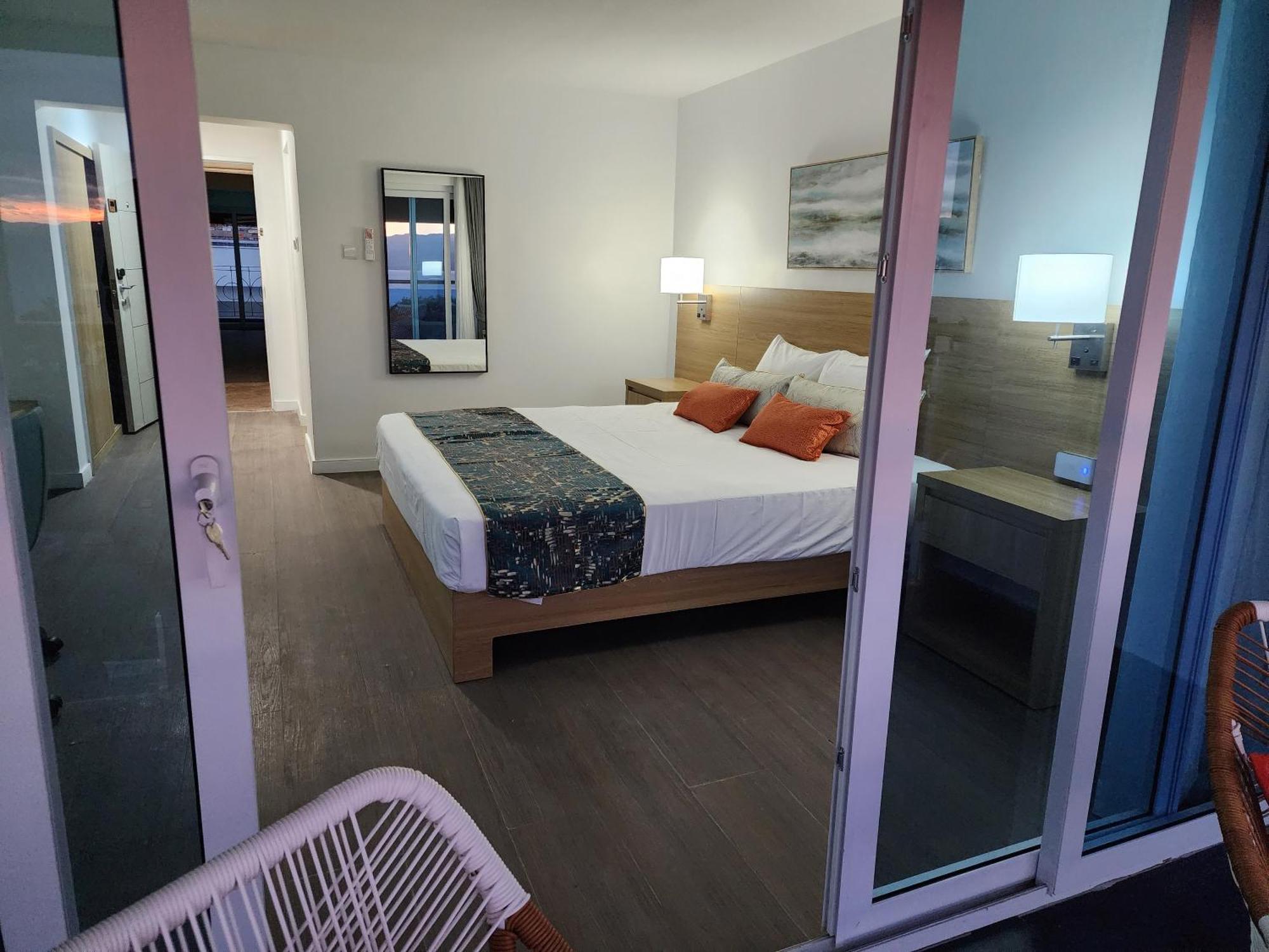 Hotel 39 Jamaica Teluk Montego Bagian luar foto
